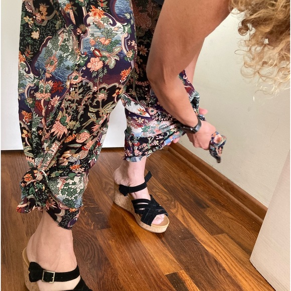 Floral print flare leg pants - Picture 10 of 10